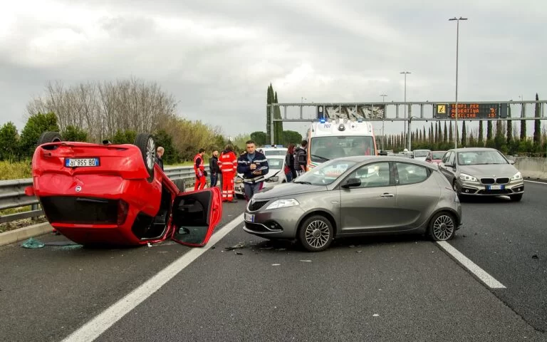 ¿Por qué es importante contar con un seguro vehicular?